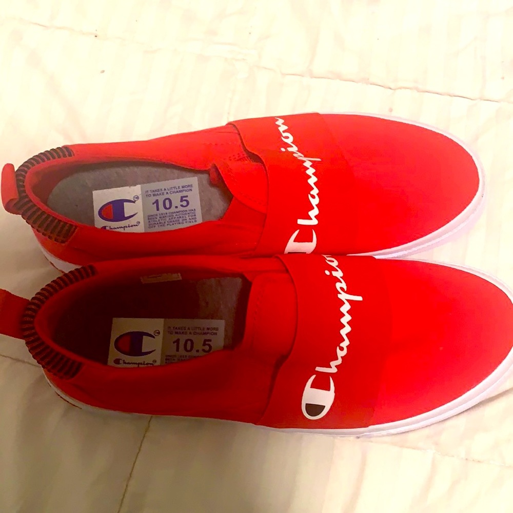 Champion low tops never worn